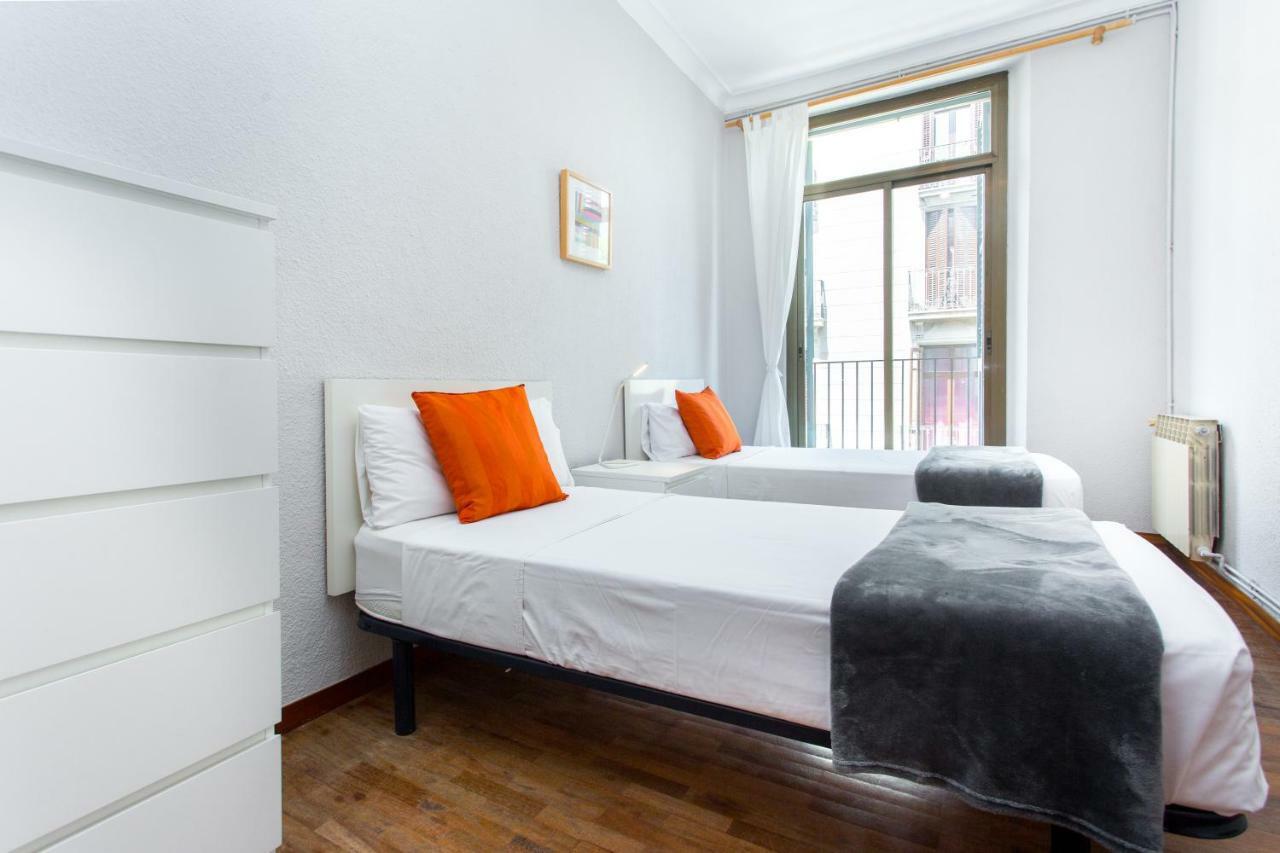 Friendly Rentals Rambla Flower Barcellona Esterno foto